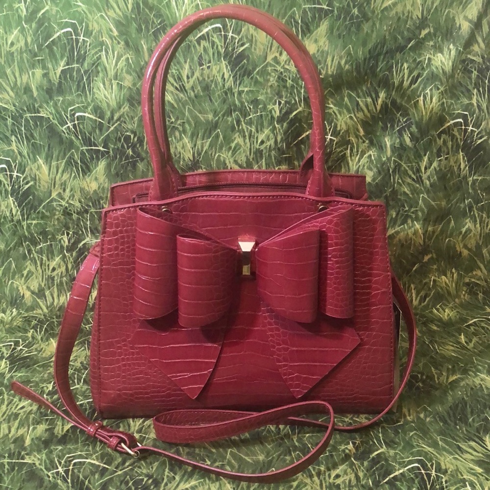 Like Dreams Bowtie Vegan Leather Crossbody Purse